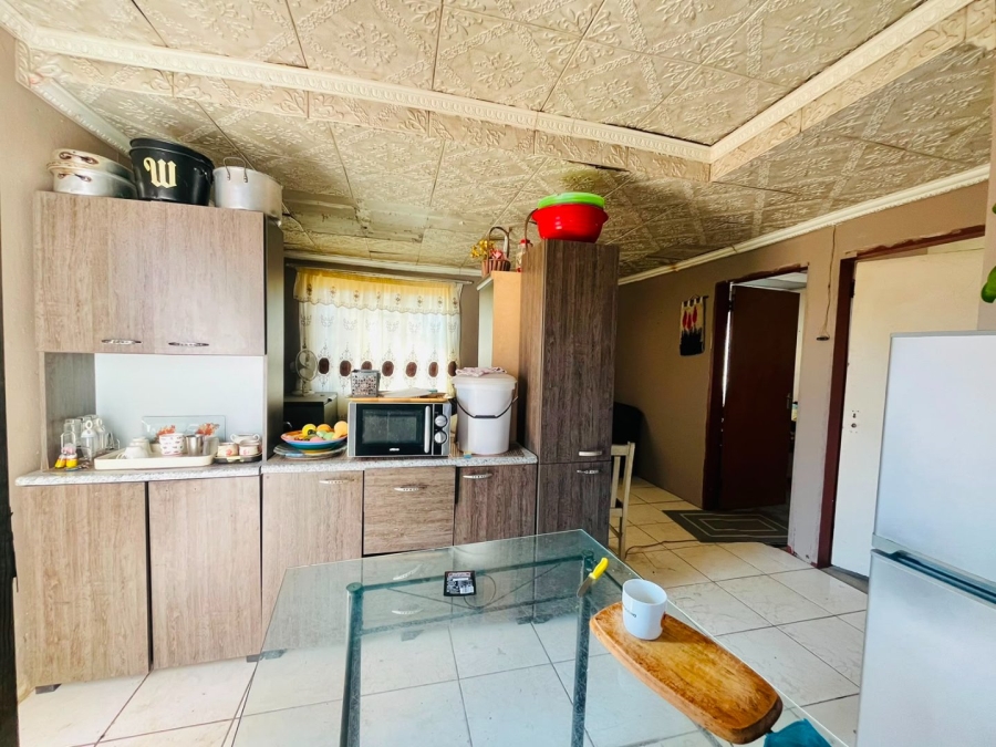 2 Bedroom Property for Sale in Bloemside 4 Free State